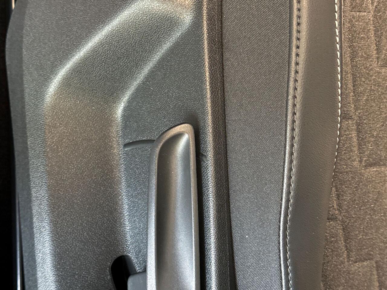 Volkswagen TIGUAN 1.5 204pk eHybrid Life Edition Parkeerassistent 'Park Assist Pro' incl. parkeerhulp / Rijstrookwisselassistent 'Side Assist' / Velgen 'Napoli', 18 inch