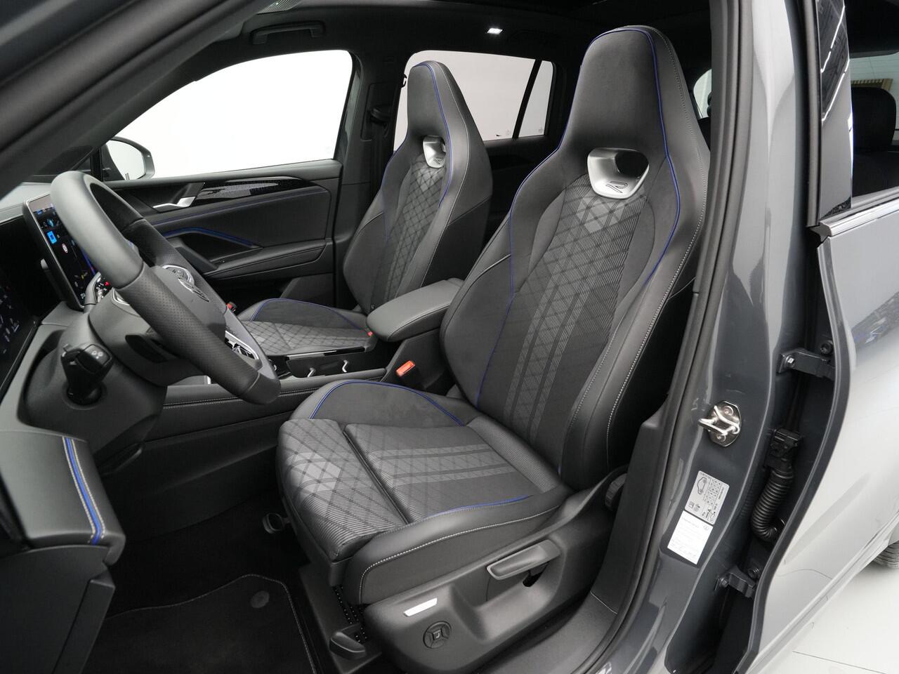 Volkswagen TIGUAN 1.5 eTSI R-Line Business Panorama Camera Navigatie Acc 36