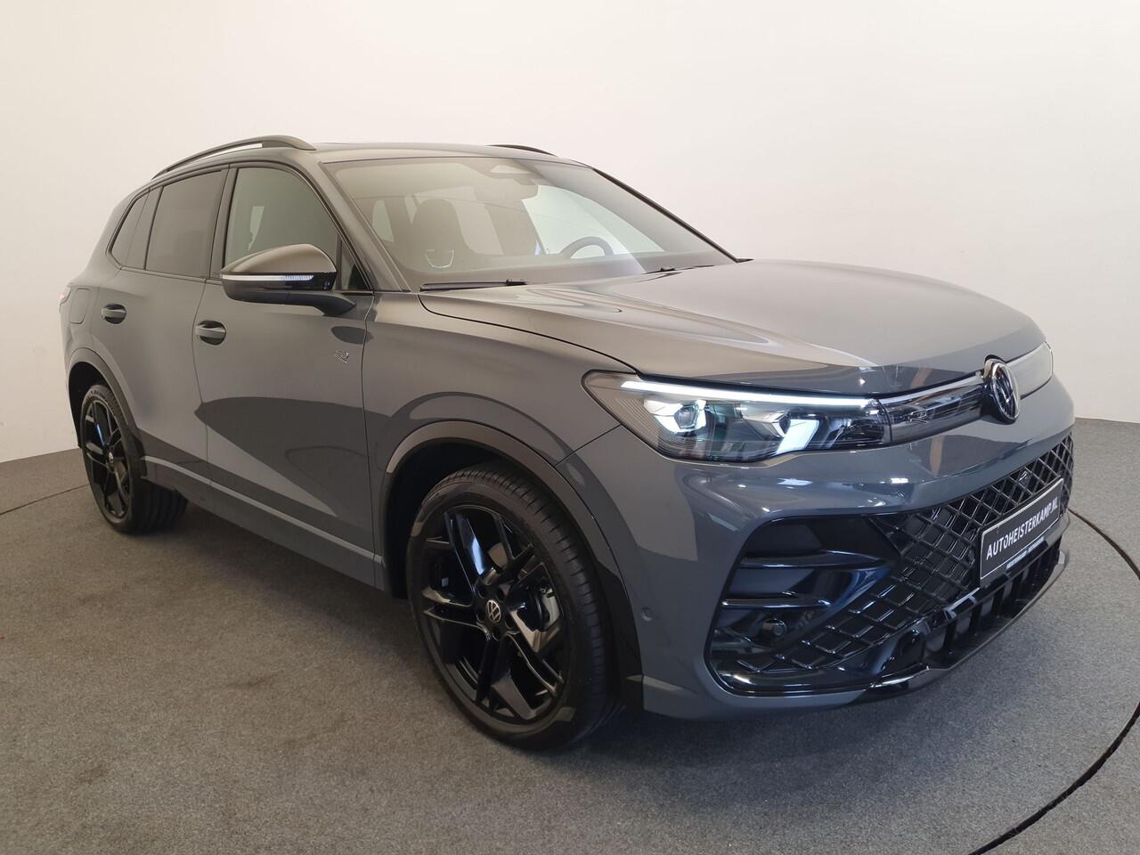 Volkswagen TIGUAN 1.5 eTSI 150pk DSG/AUT R-Line Leder, Wegklapbare trekhaak, Panoramadak, 360 camera