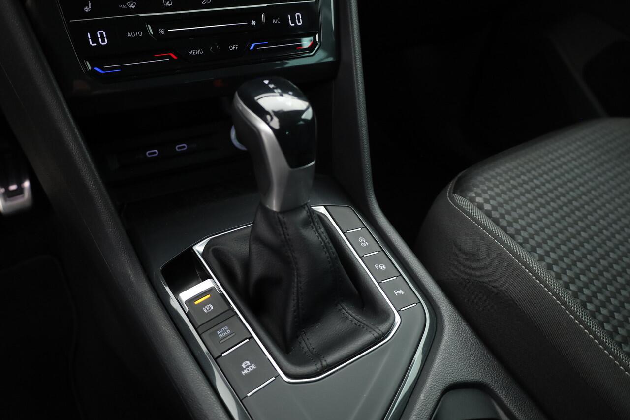 Volkswagen TIGUAN 1.5 TSI DSG 150pk ACT | Navi | Camera | Travel Assist | Stoel- Stuurverw. | Dodehoekdet.