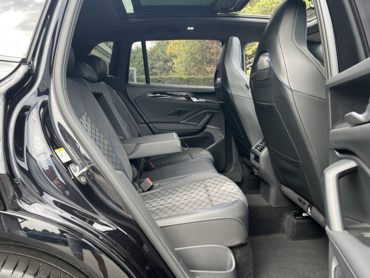 Volkswagen TIGUAN 1.5 eTSI DSG R-Line Pano Blackstyle Trekhaak IQ