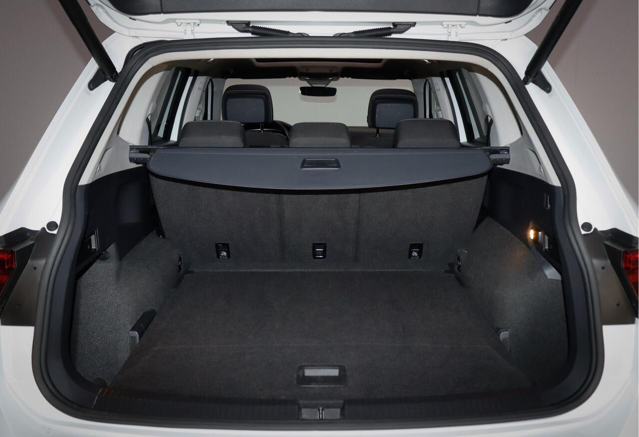 Volkswagen TIGUAN Allspace 1.5TSI Dsg HIGHLINE FULL LED | PANO | DIGI DASH | CARPLAY | KEYLESS | STOEL.VW |