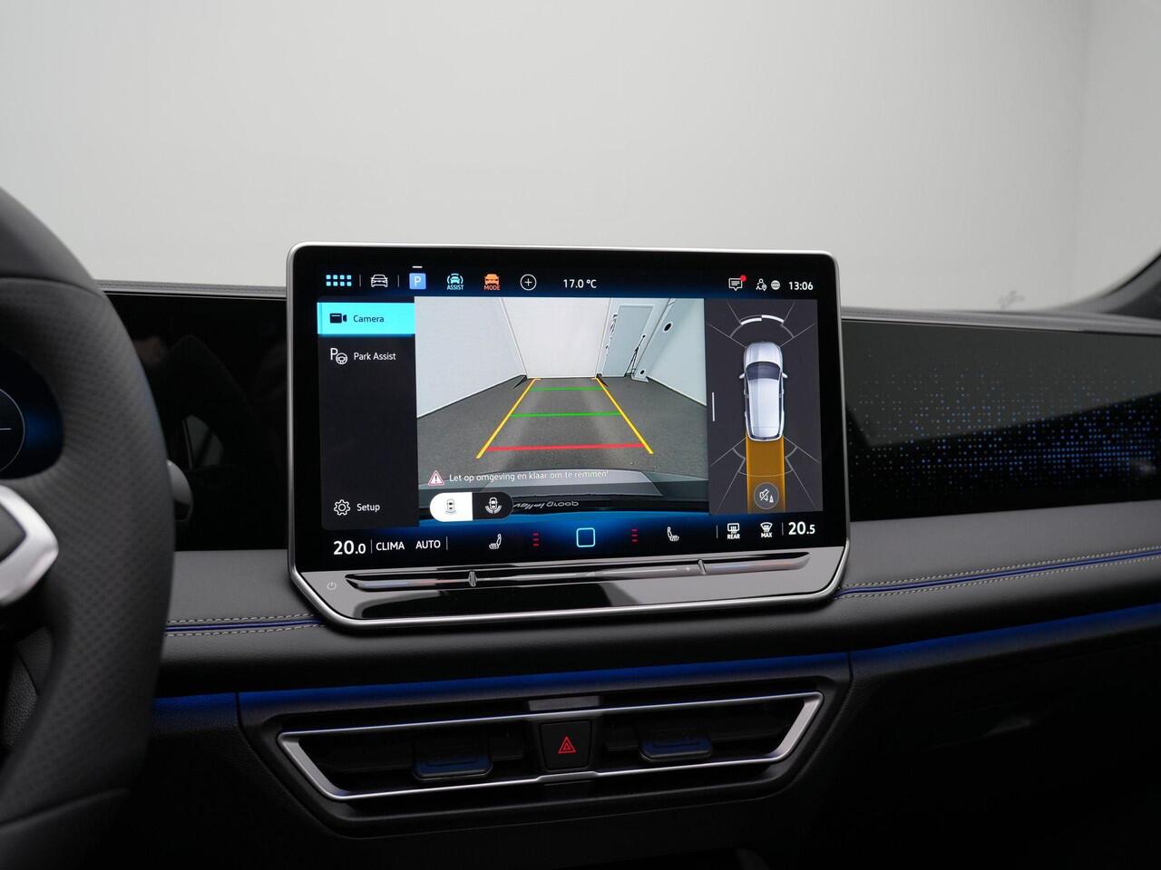 Volkswagen TIGUAN 1.5 TSI eHybrid 204 pk DSG R-Line | Panoramadak | Adaptief onderstel | Stuur-/stoelverwarming | Achteruitrijcamera | Massage