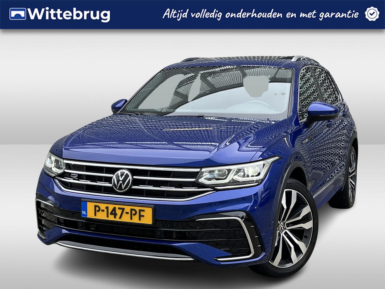 Volkswagen TIGUAN 1.5 TSI R-Line Business+ / Pano / Digitaal dashboard / Navigatie / App connect / Camera / Parkeersensoren V+A / lichtmaal 20 inch /