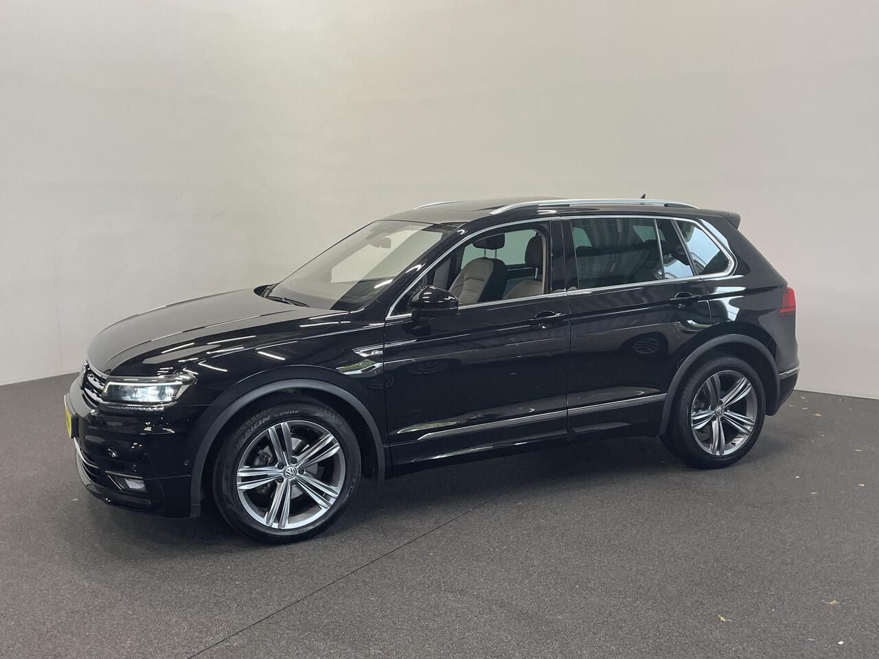 Volkswagen TIGUAN 1.5 TSI 150pk DSG R-Line Platinum Panoramadak Navigatie Apple Carplay/Android Auto Camera Parkeersensoren Adaptive Cruise Control Leder Memory stoelen Stoelverwarming Elektrische achterklep Climate Control Virtual Cockpit