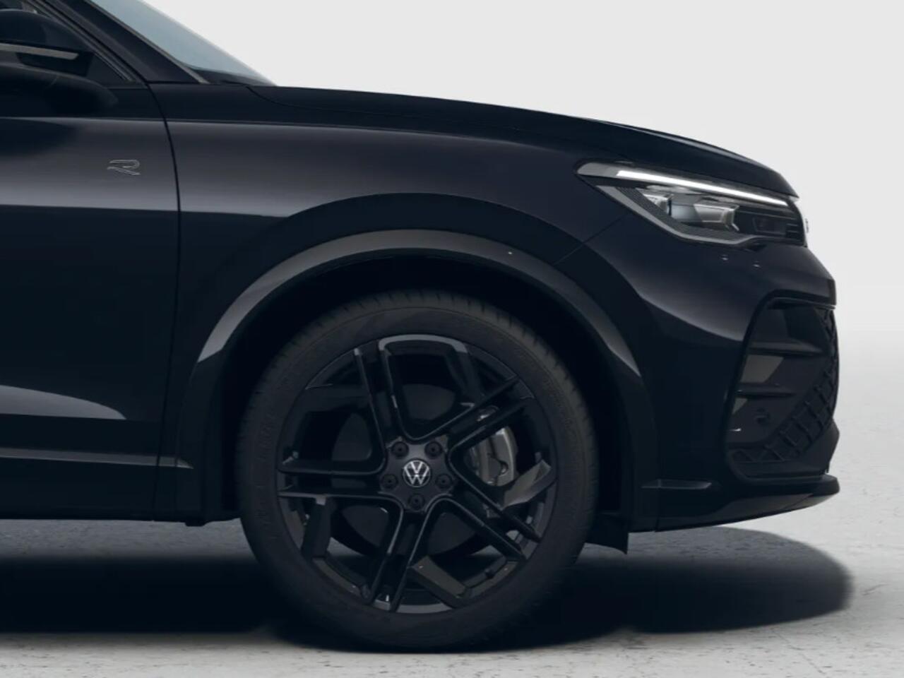 Volkswagen TIGUAN R-Line Edition 1.5 eHybrid 204 PK 6 versn. DSG · Black Style Pakket · Comfort Pakket · Trekhaak inklapbaar, met elektrische ontgrendeling, incl. aanhangermanoeuvreerhulp Trailer Assist ·