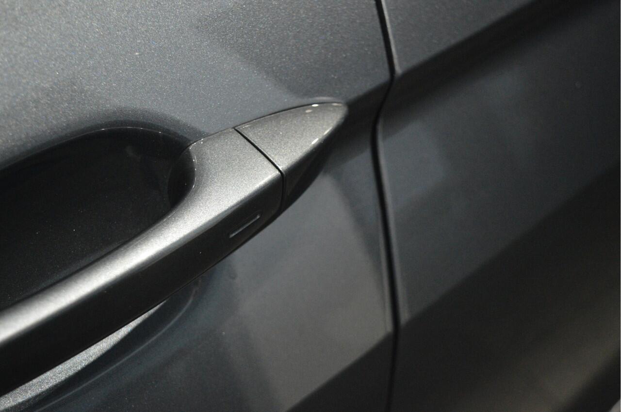 Volkswagen TIGUAN Allspace 1.5 TSI MOVE navi clima camera trekhaak 18 inch 150 pk !!