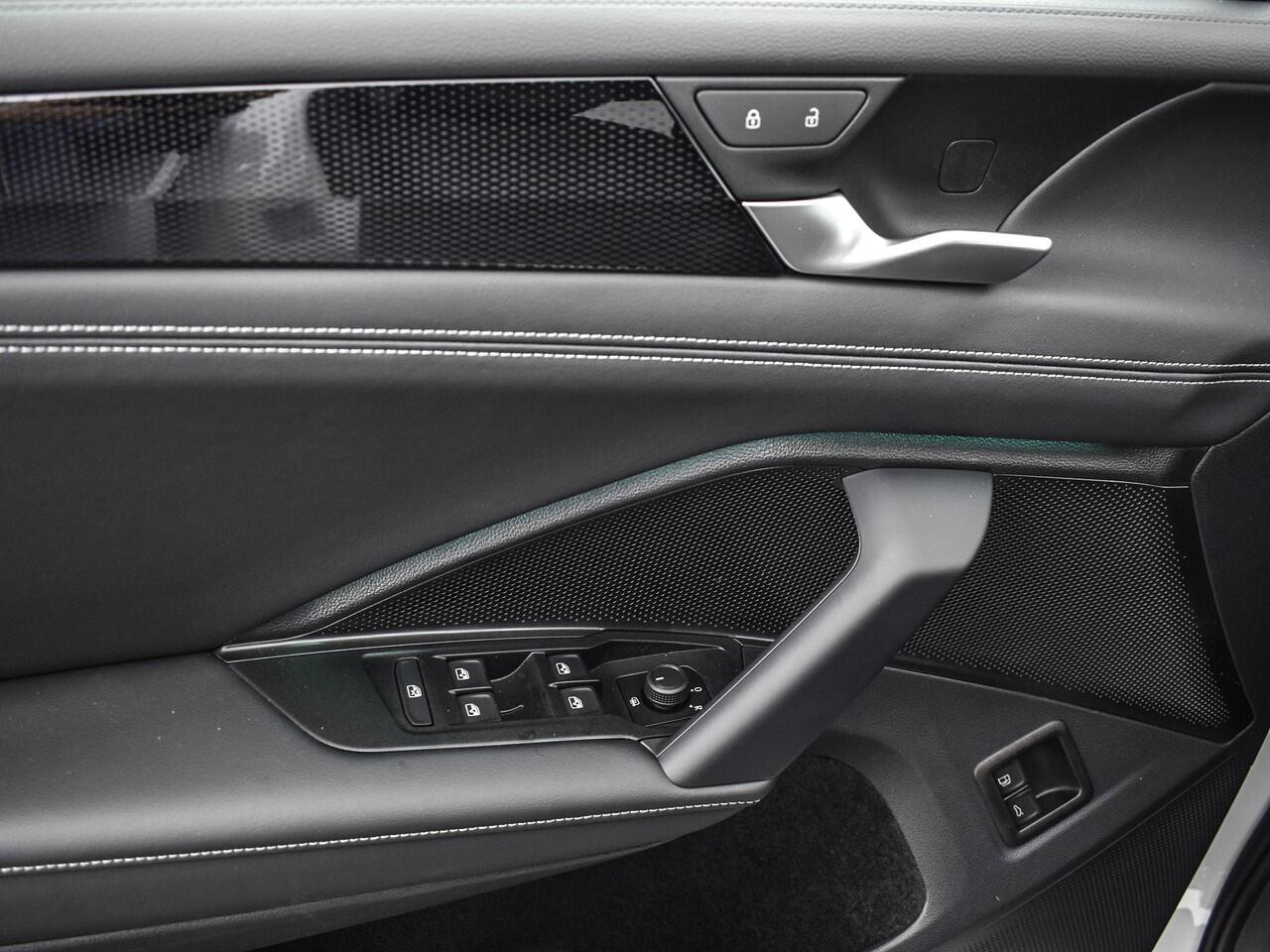 Volkswagen TIGUAN Life Edition 1.5 eHybrid 204 pk 6 versn. DSG · Comfort Pakket · Style Pakket · Trekhaak inklapbaar, met elektrische ontgrendeling, incl. aanhangermanoeuvreerhulp Trailer Assist ·