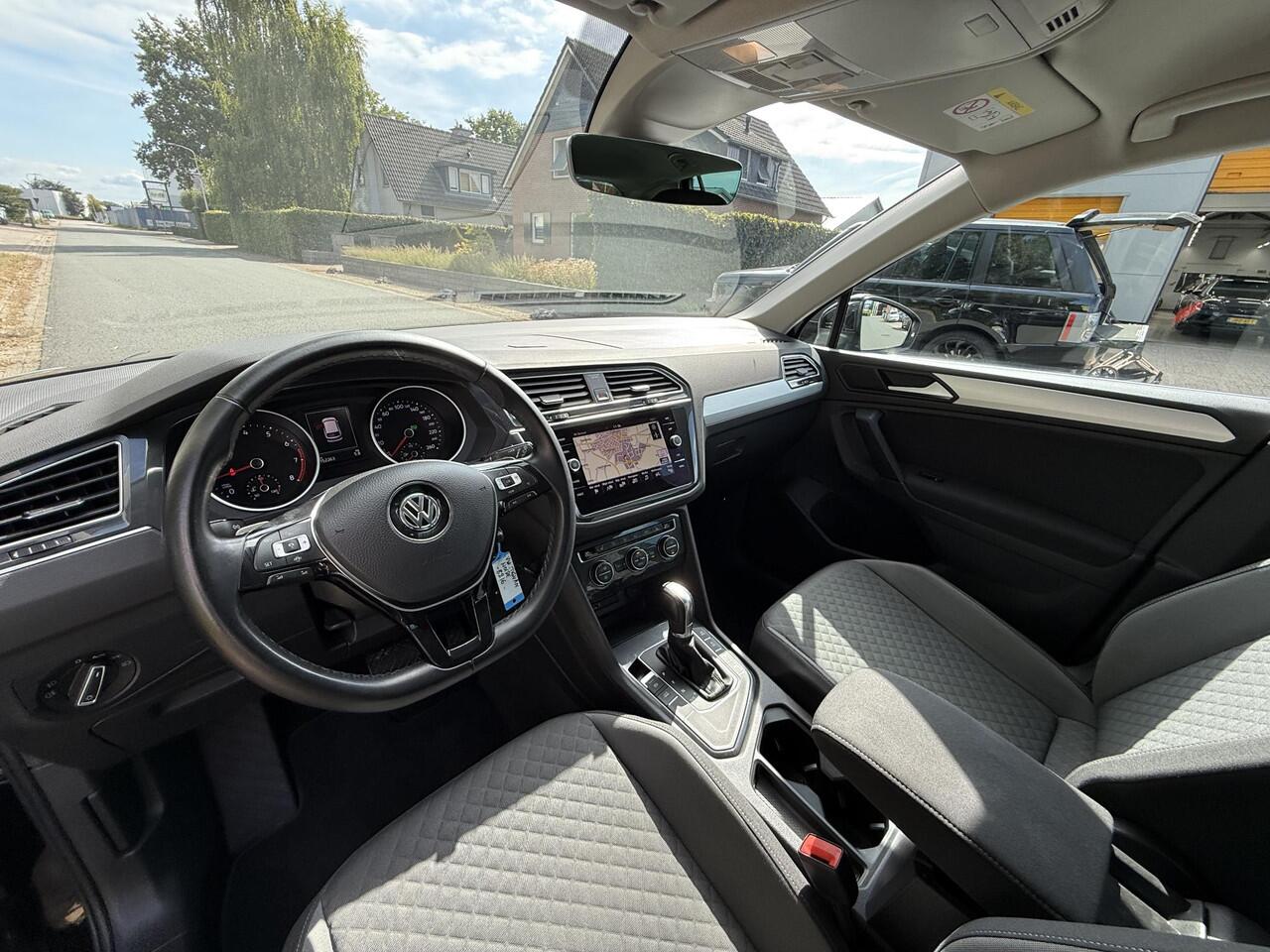 Volkswagen TIGUAN 1.5 TSI 150 PK DSG R-LineoCamera