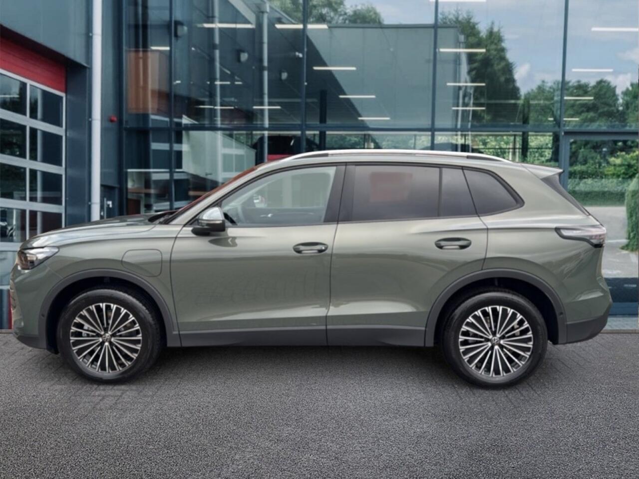 Volkswagen TIGUAN 1.5 TSI E-HYBRID LIFE TREKHAAK/CAMERA/MEMORY/LEDER/CARPLAY/ACC/E-KLEP