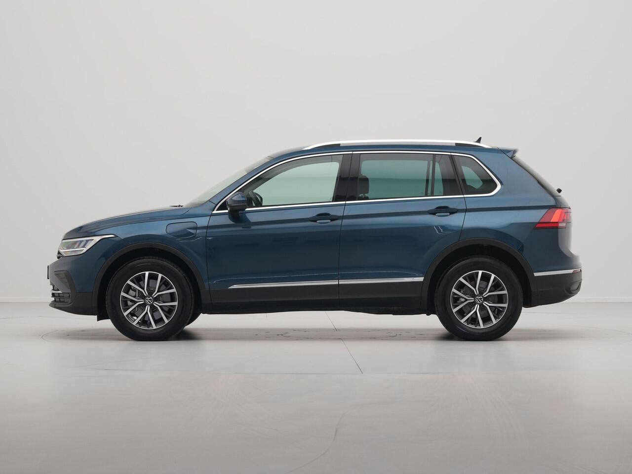 Volkswagen TIGUAN 1.4 TSI 245pk eHybrid Life Navigatie Clima Pdc Acc Side Assist 155