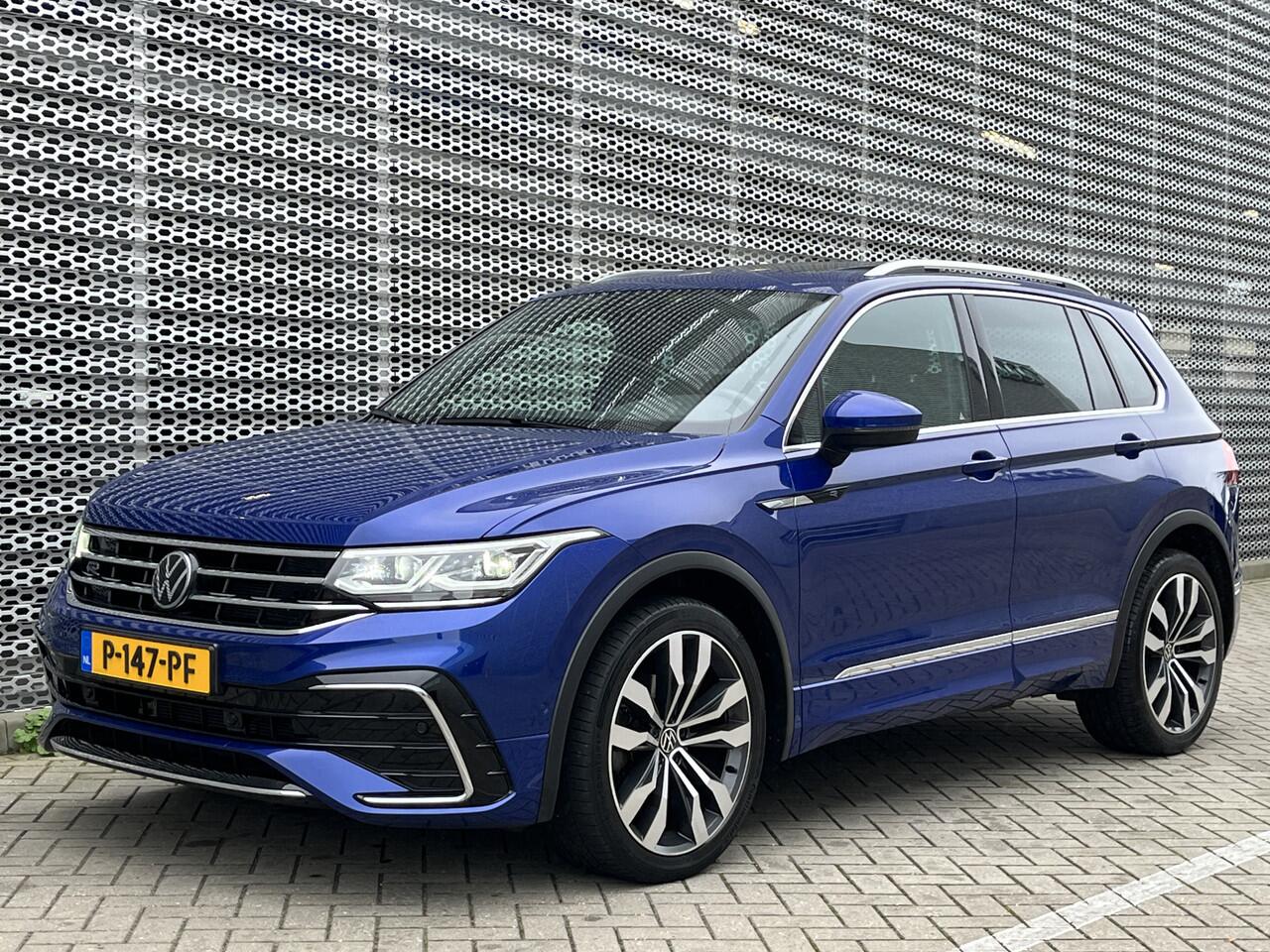 Volkswagen TIGUAN 1.5 TSI R-Line Business+ / Pano / Digitaal dashboard / Navigatie / App connect / Camera / Parkeersensoren V+A / lichtmaal 20 inch /