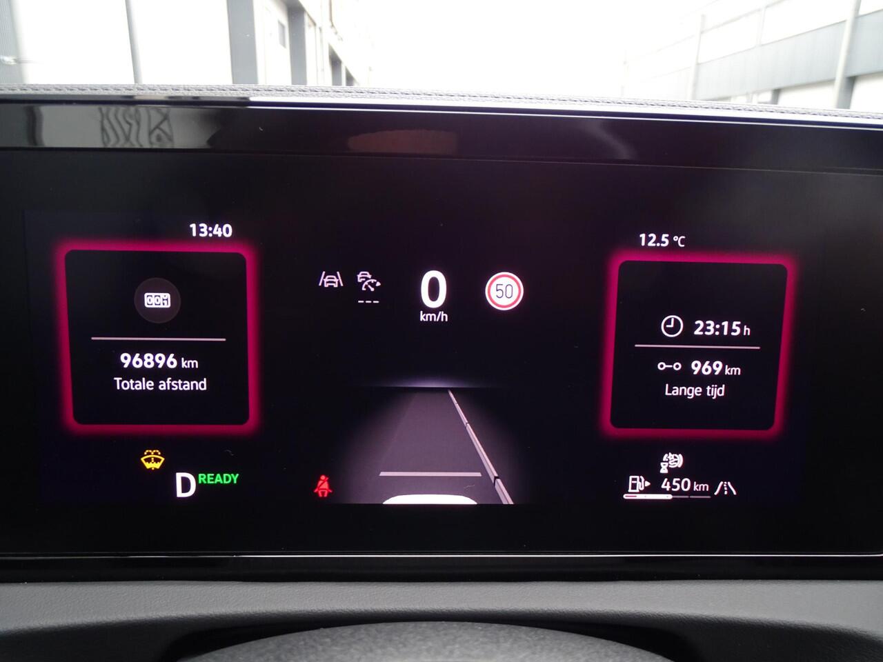 Volkswagen TIGUAN 1.5 eTSI R-Line Business AUTOMAAT| VOL OPTIES! |SPORT INTERIEUR| CAMERA| NAVIGATIE| DODE HOEK DETECTIE| PARKEERSENSOREN