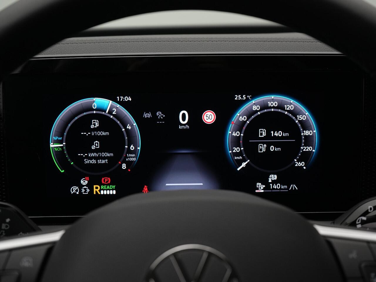 Volkswagen TIGUAN 1.5 eHybrid 204 pk DSG Life Edition | Trekhaak | Stuur-/achterbankverwarming | Achteruitrijcamera