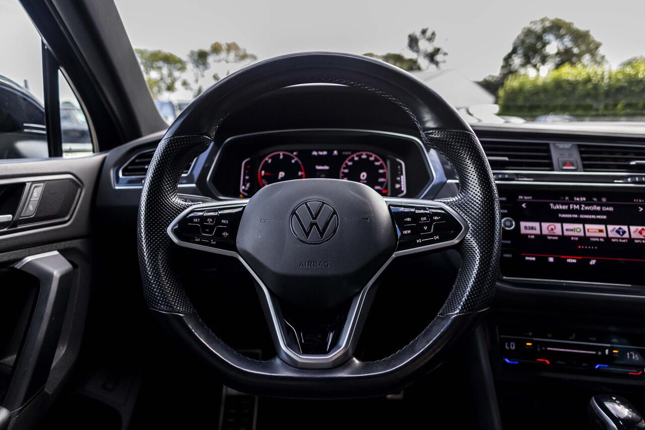 Volkswagen TIGUAN 2.0 TDI 4MOTION | R-Line | E-Trekhaak | 19" | ACC