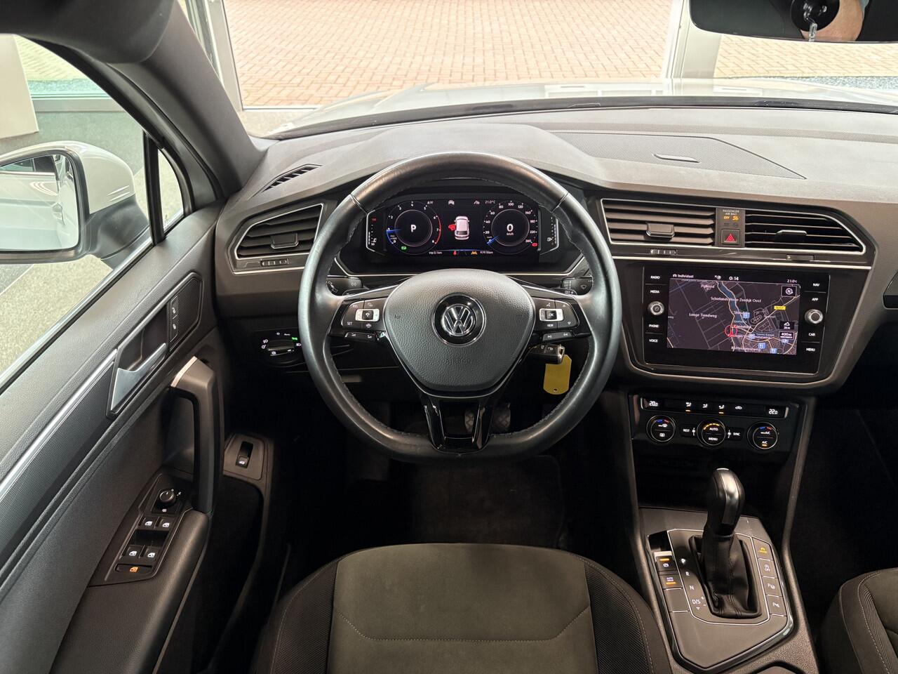 Volkswagen TIGUAN 1.5 TSi 150pk DSG Highline Business R-Line CAMERA/VIRTUAL/20INCH/ORYX WHITE PEARL