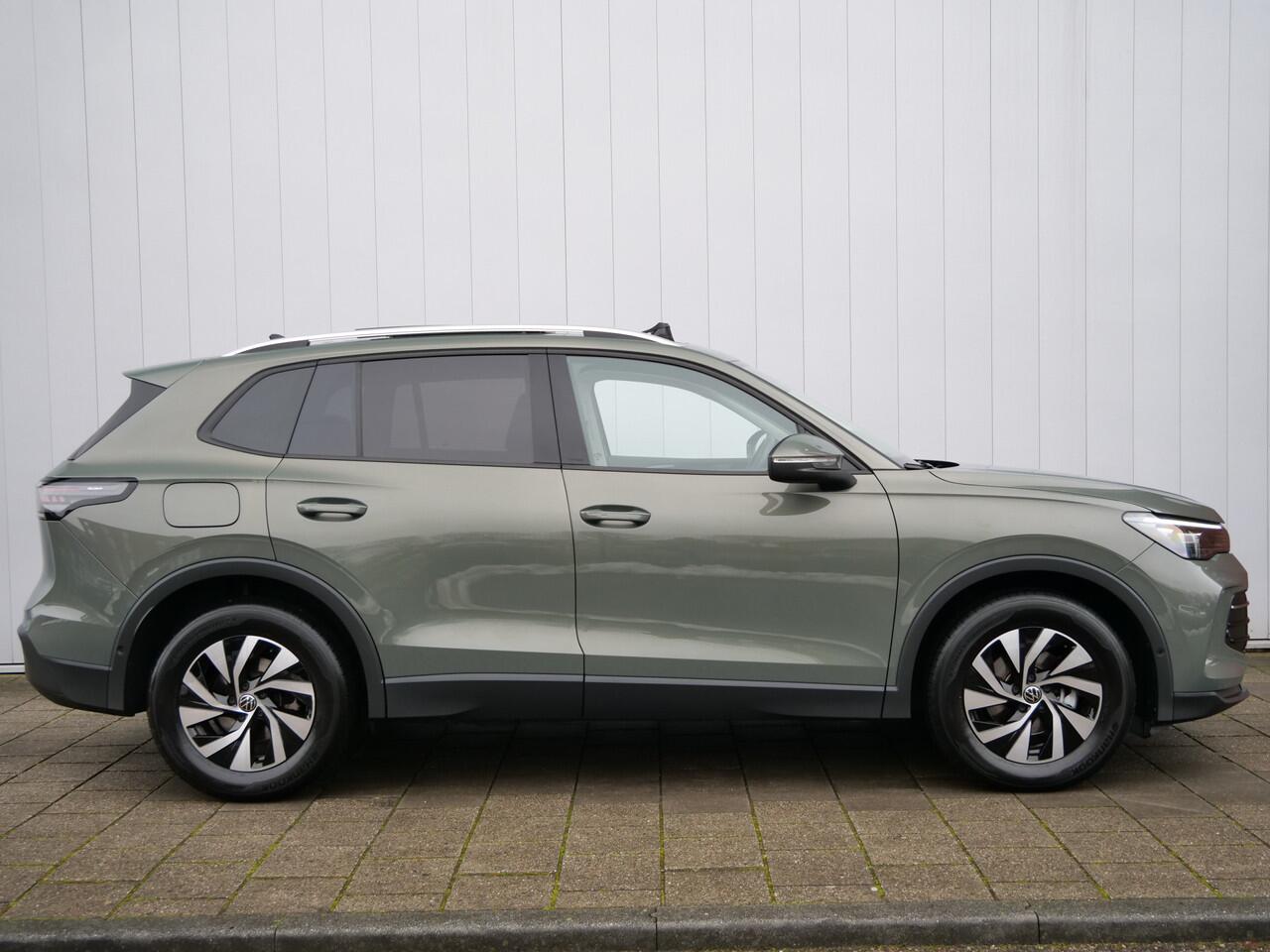 Volkswagen TIGUAN 1.5 eTSI Life Edition 150 Pk Automaat Apple Carplay / DAB / Camera / Pano-dak / Keyless