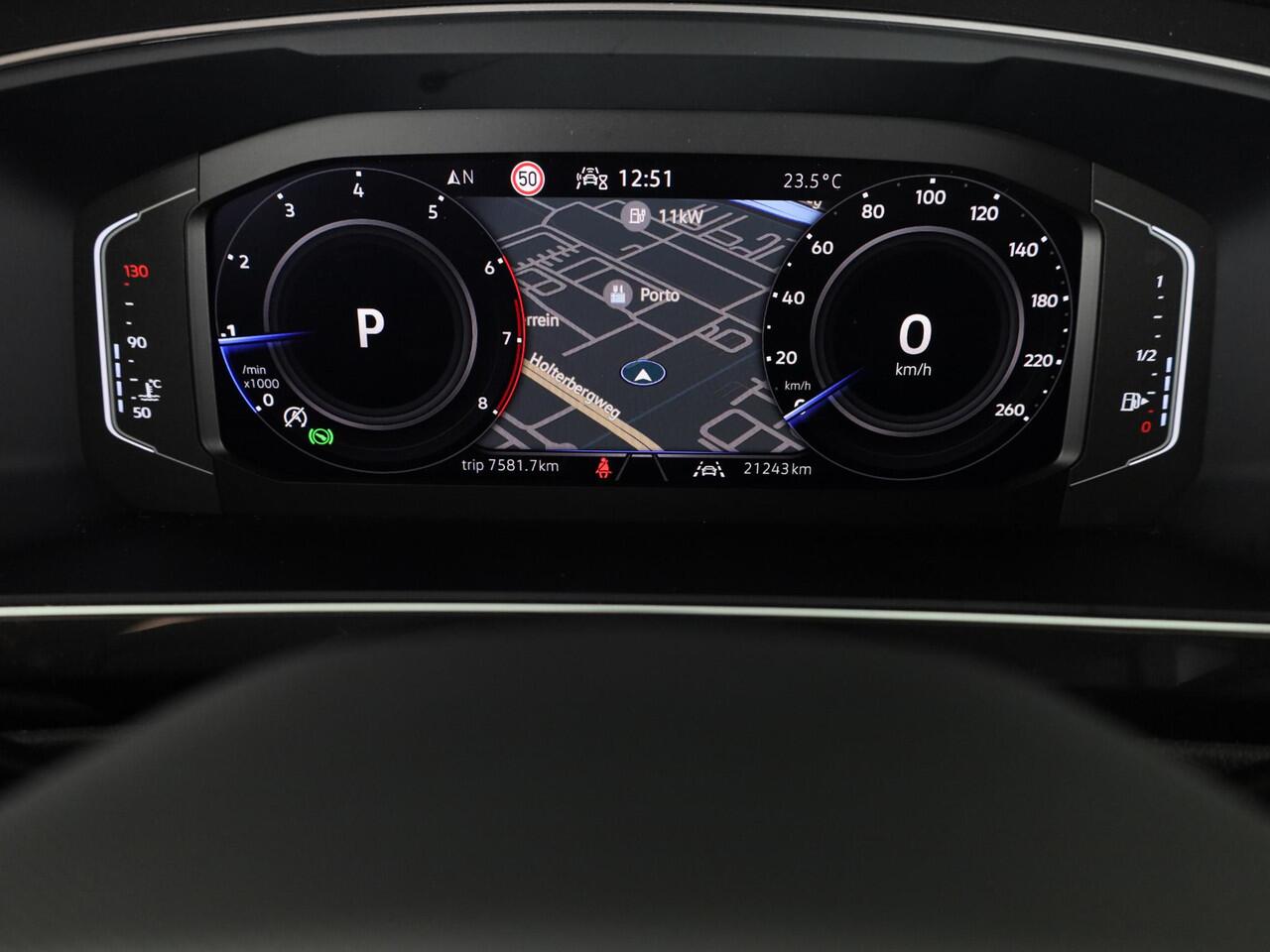 Volkswagen TIGUAN Allspace 1.5 TSI Life Business 7p. 150 pk Automaat (DSG) | Private lease vanaf ¤ 599,- pm | Navigatie | Elektr. trekhaak | Parkeersensoren | Adaptieve cruise control | LED koplampen |