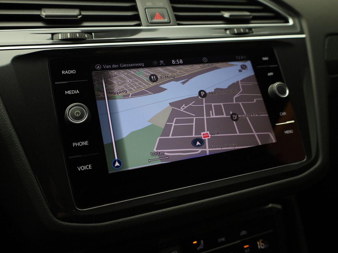 Volkswagen TIGUAN 1.5TSI/150PK R-Line Black Style DSG · Panoramadak · Camera · Apple/Android · Garantie t/m 29-07-2026 of 100000km