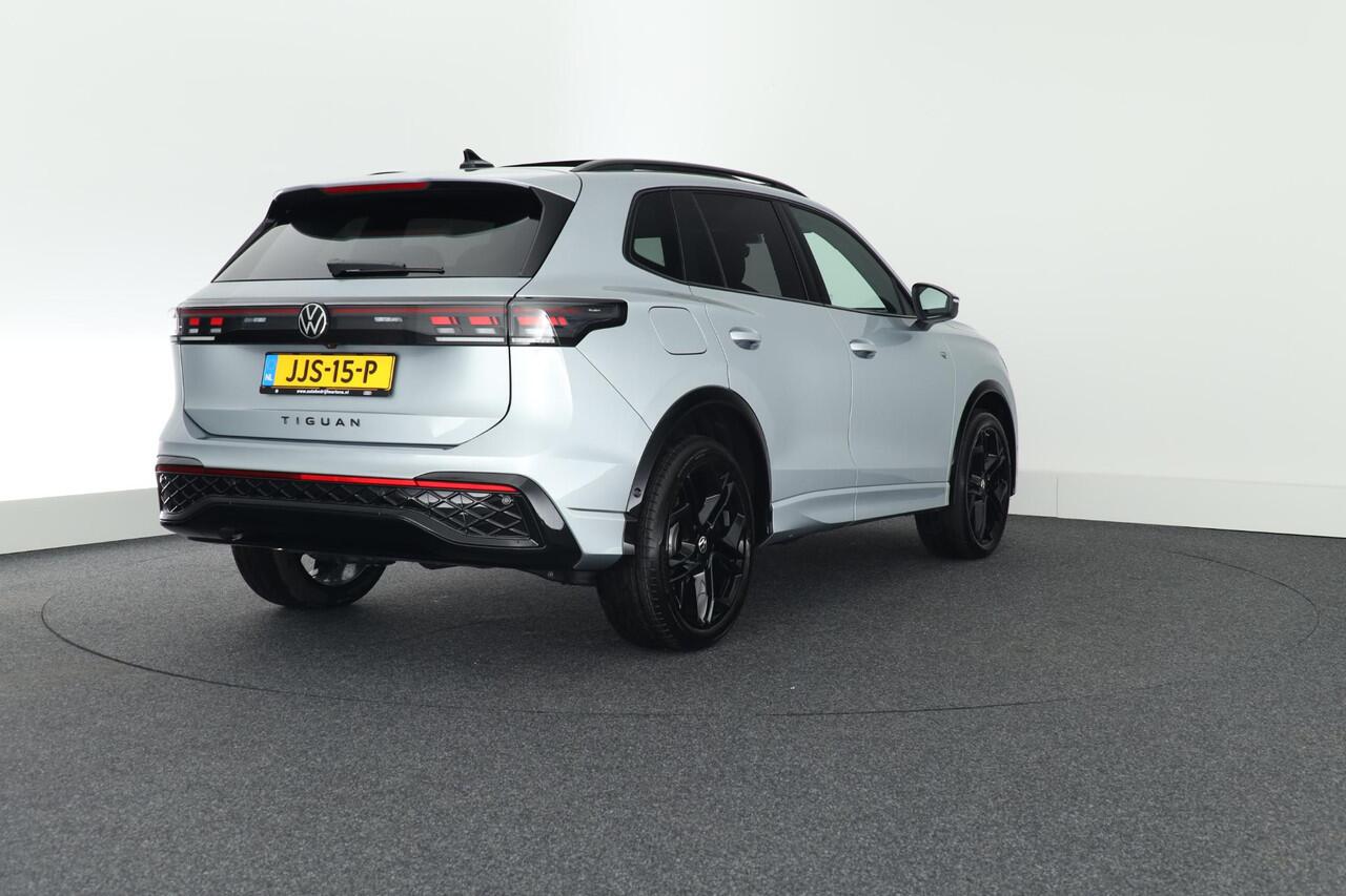 Volkswagen TIGUAN 1.5 204pk eHybrid R-Line Edition Black Style Trekhaak 360Camera Memory Leder Head-Up harman/kardon Keyless Virtual Cockpit Navigatie