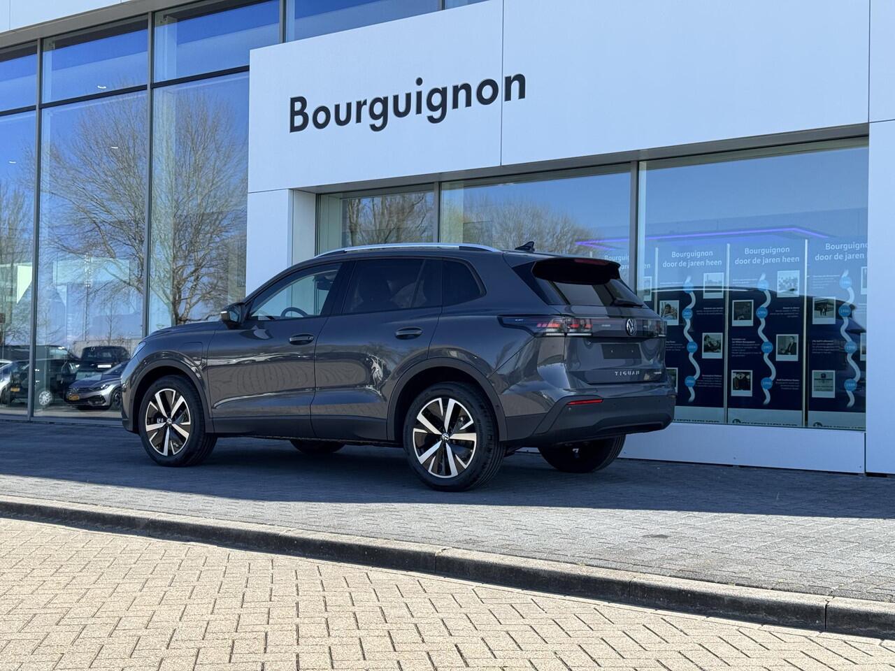 Volkswagen TIGUAN Life Edition 1.5 eHybrid 204 pk | Camera | Adaptive Cruise | Elektrische Achterklep | Draadloos Telefoonlader | Keyless |