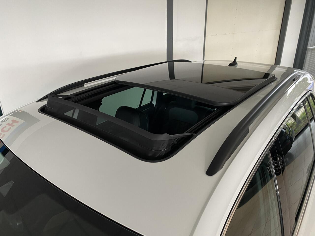 Volkswagen TIGUAN 1.4 TSI eHybrid R-Line Business+ Panoramadak / Trekhaak / Apple carplay /android