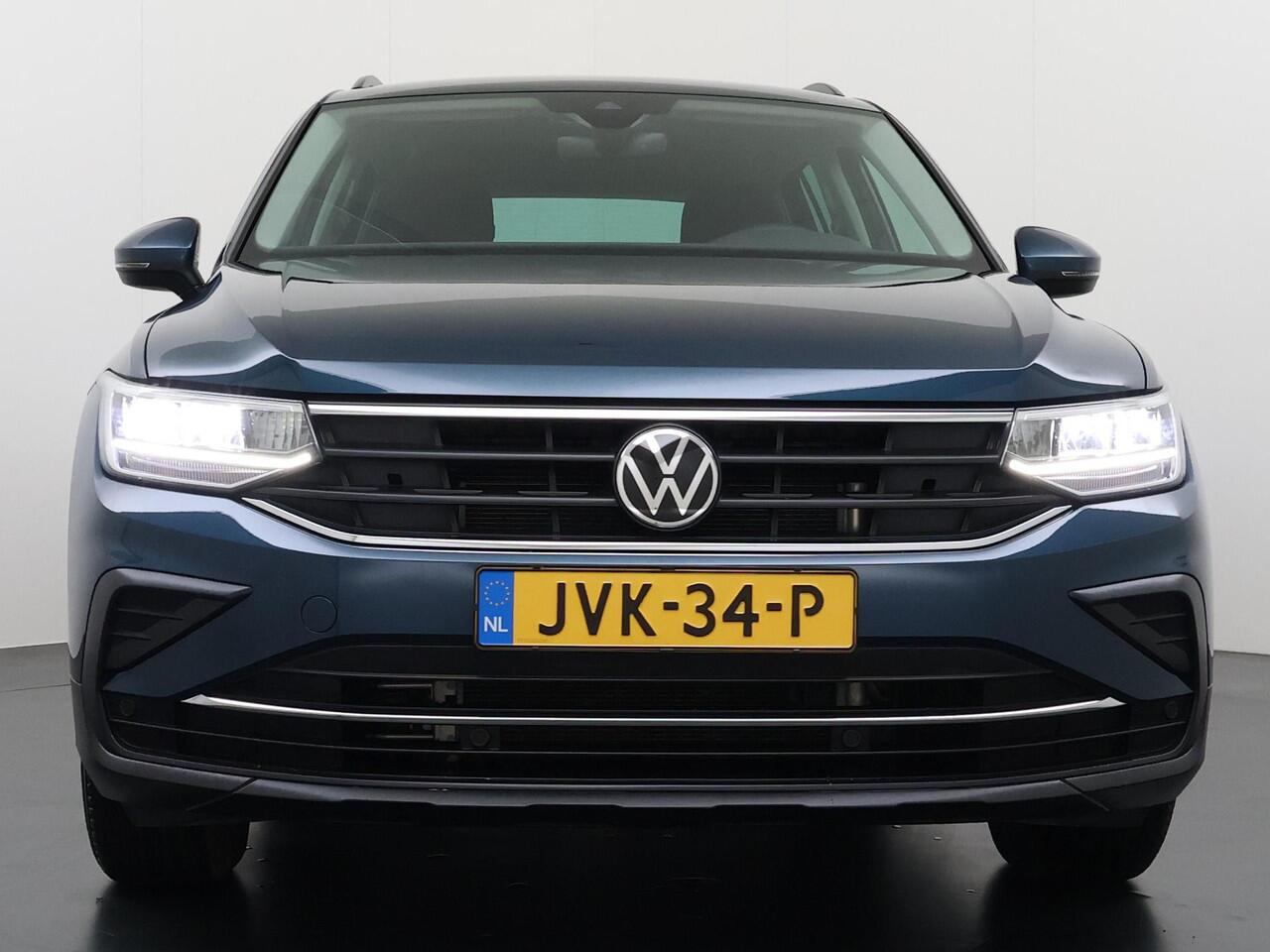 Volkswagen TIGUAN 1.4 TSI eHybrid R-Line Business+ 24.000KM!!| SUPER COMPLETE AUTO| DIG. DASH| STOEL + STUURVERWARMING| CARPLAY | NET ONDERHOUD GEHAD, RIJKLAAR INCL 12 MND. BOVAG GARANTIE|