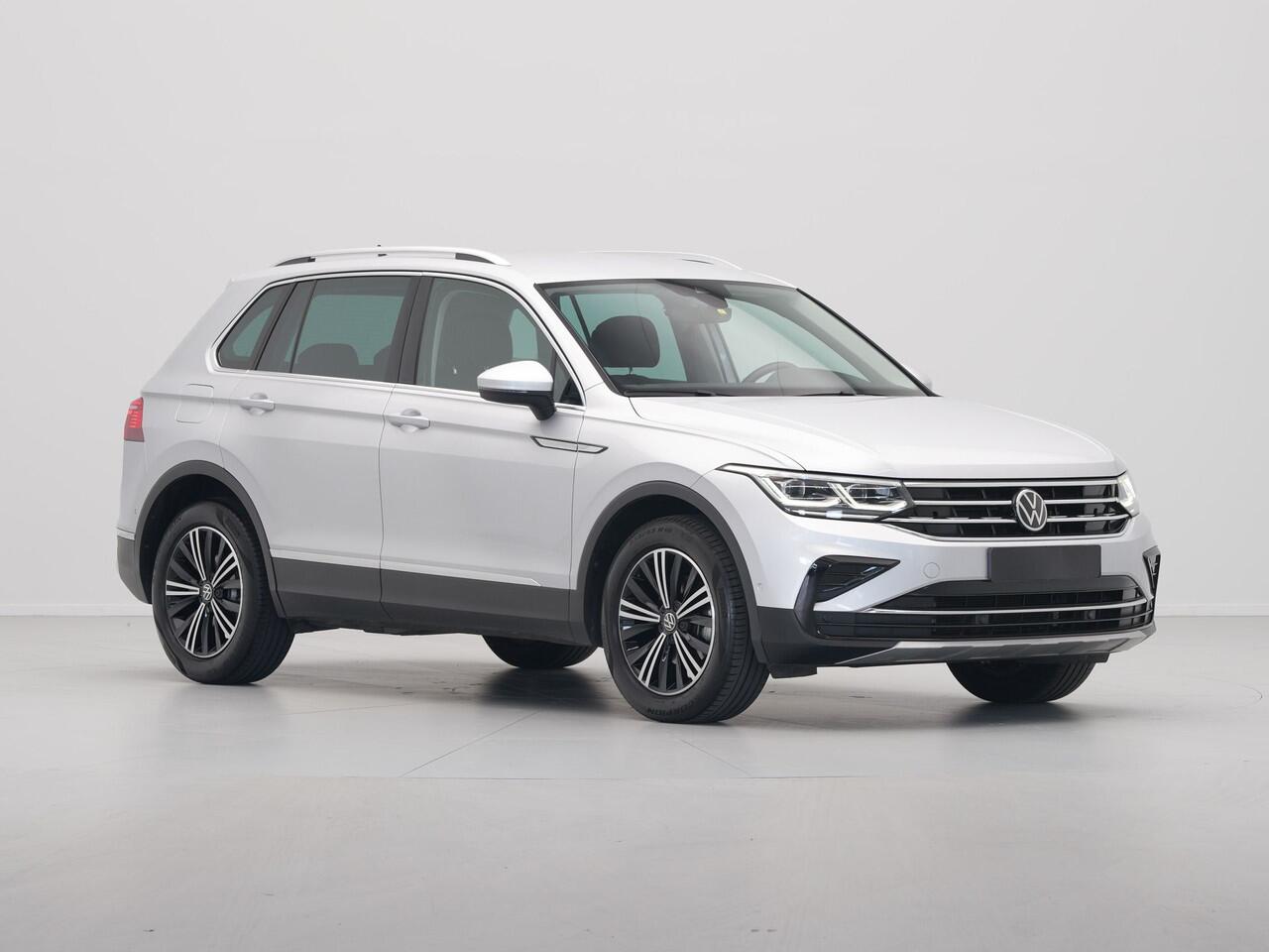 Volkswagen TIGUAN 1.5 TSI 150pk DSG Elegance Matrix Led Navigatie Camera Acc Carplay Side Assist 242
