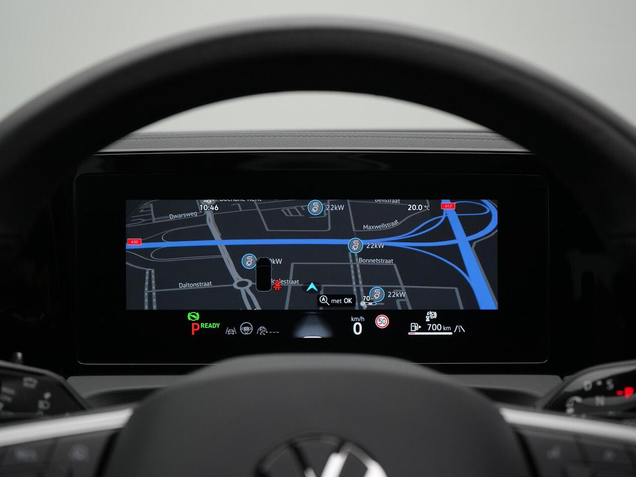 Volkswagen TIGUAN 1.5 eTSI 150 pk DSG R-Line Business | Panoramadak | Trekhaak | IQ Light | Rondomzicht camera | Stoelverwarming | Navigatie | Massage