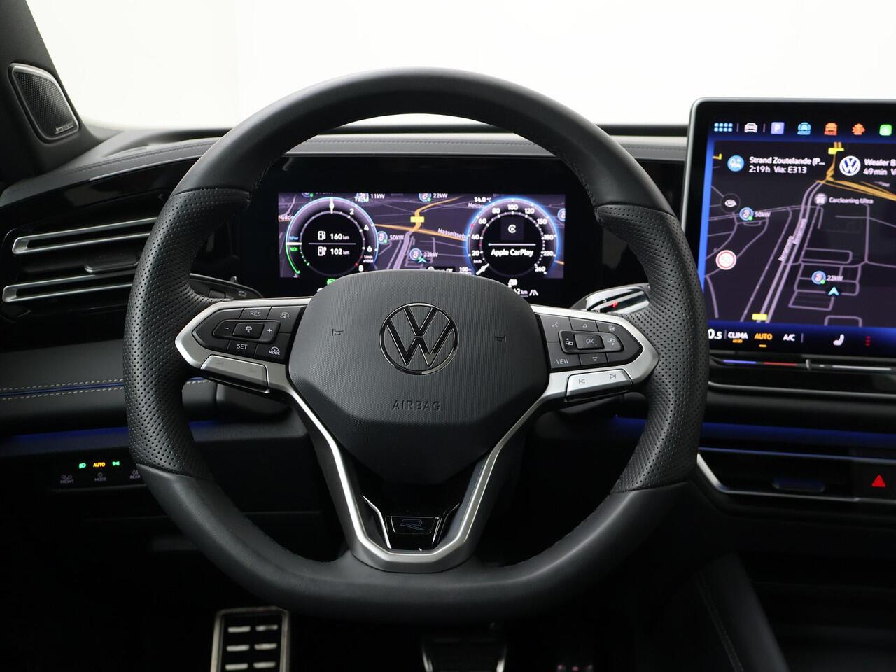 Volkswagen TIGUAN R-Line-Edition 1.5 eHybrid 200 kW / 272 pk DSG | Design pakket | Assistance pakket plus | Multimedia pakket plus | Trekhaak wegklapbaar |