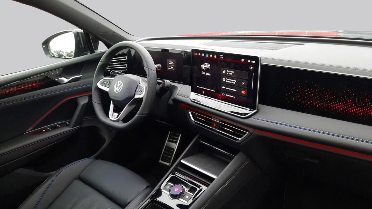 Volkswagen TIGUAN 1.5 eHybrid R-Line Edition 150KW 204pk Interieur style, Black style, Assistance pakket plus, Design pakket.Velgen 'leeds', 20 inch | DEMO | beschikbaarheid in overleg |