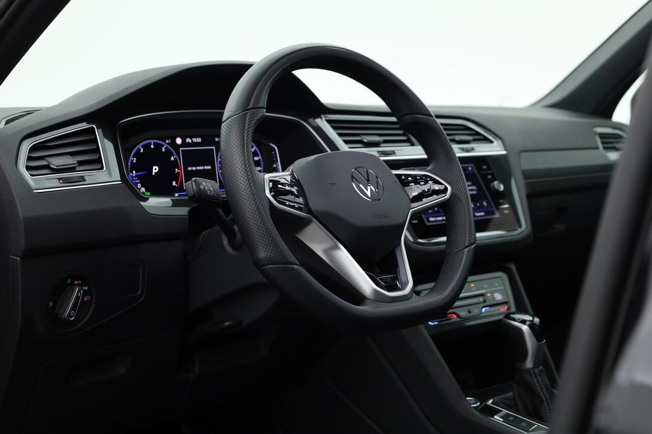 Volkswagen TIGUAN 1.5 TSI R-Line DSG | Pano | Elek. Trekhaak | Camera | Stoel- Stuurverw. | Keyless | Navi | CarPlay