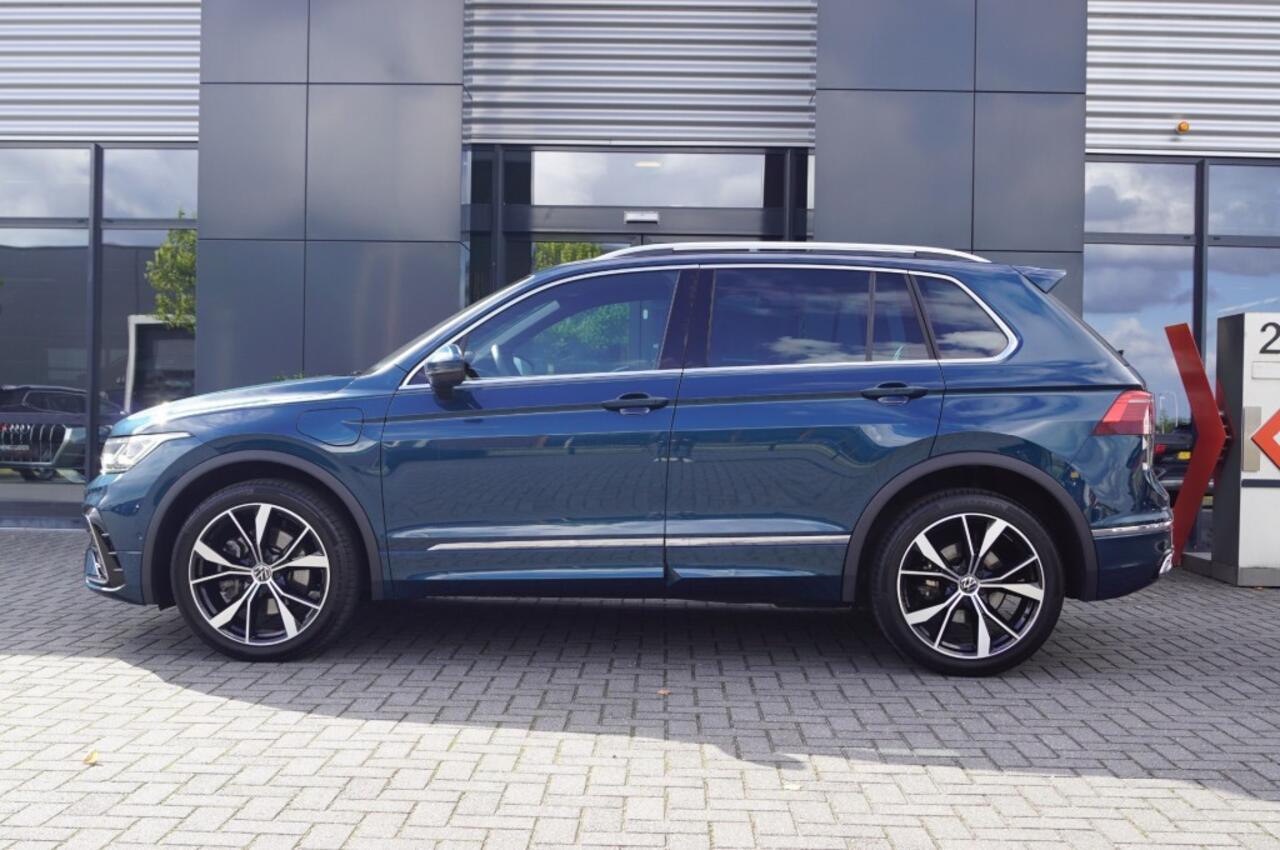 Volkswagen TIGUAN 1.4 e-Hybrid R-Line 245pk/ Panodak /leer/Trekhaak /DCC / ACC /Navi Pro /360gr. Camera / AppConnect