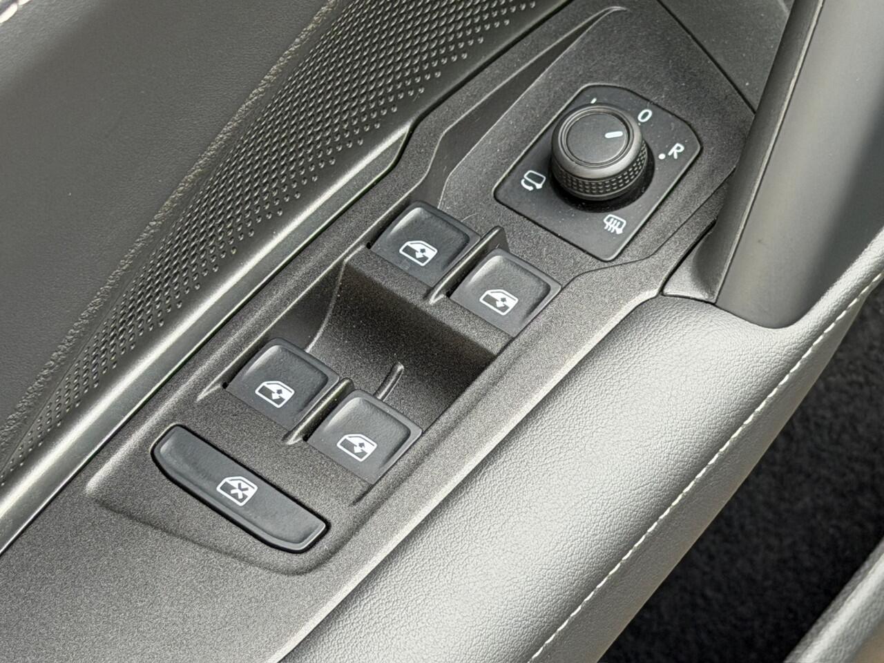 Volkswagen TIGUAN 1.5 eTSI Life | Camera | Trekhaak | Dode hoek | Rijklaar incl. garantie