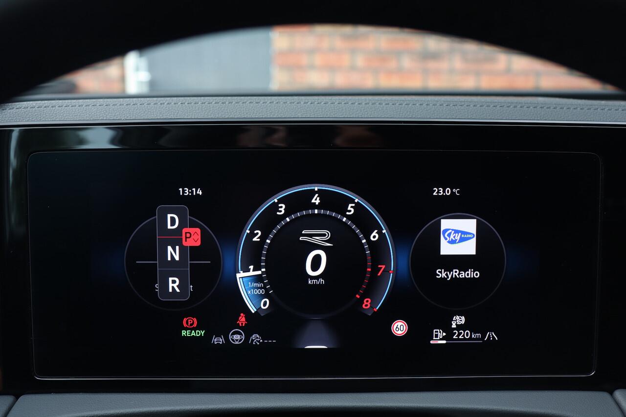 Volkswagen TIGUAN 1.5 eTSI R-Line, Pano, DCC, HUD, Trekhaak