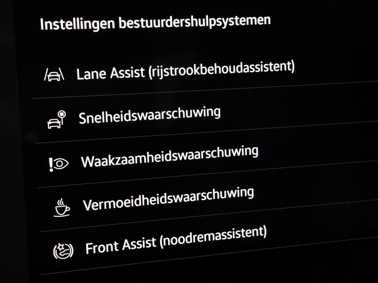 Volkswagen TIGUAN R-Line Edition 1.5 eHybrid 272 pk 6 versn. DSG · Black Style Pakket · Comfort Pakket · Trekhaak inklapbaar, met elektrische ontgrendeling, incl. aanhangermanoeuvreerhulp Trailer Assist ·