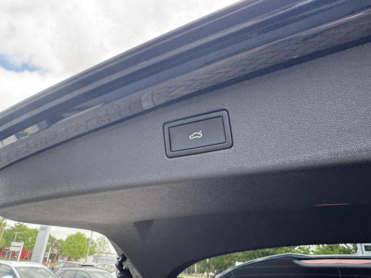 Volkswagen TIGUAN R-Line-Edition 1.5 110 kW / 150 pk eTSI 7 versn. DSG | Trekhaak met wegklapbare kogel |