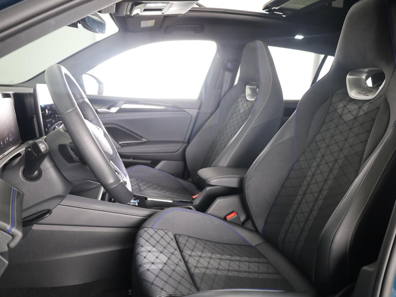 Volkswagen TIGUAN 1.5 eHybrid R-Line Business 204 PK | Panoramaschuif-kanteldak | 20" lm velgen 'leeds' | Comfort pakket | Verlengde garantie 11/2028 |