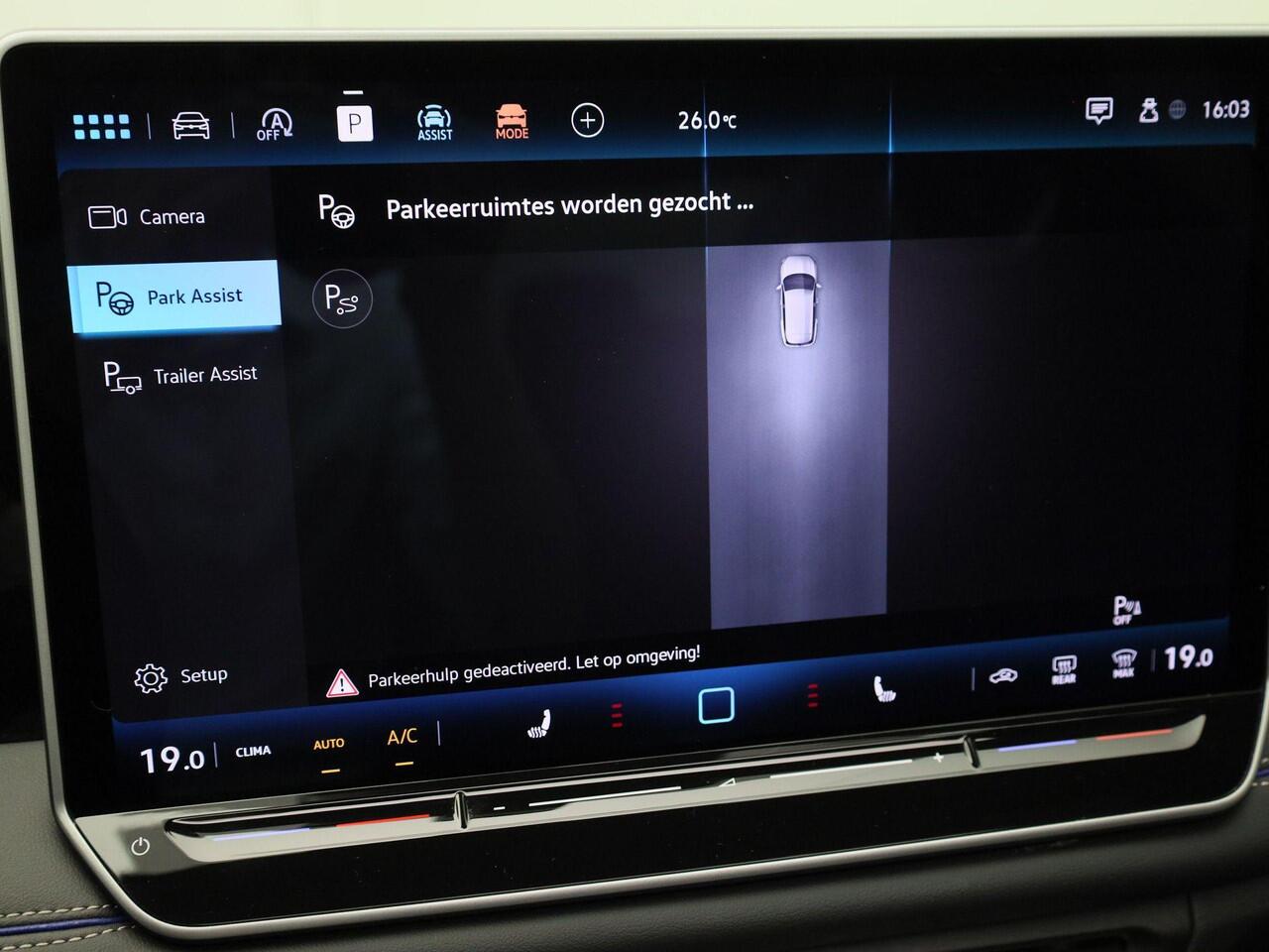 Volkswagen TIGUAN 1.5 eTSI/150PK R-Line DSG · Panoramadak · Trekhaak · 360° Camera + Parkeersensoren · Harman Kardon · Garantie tot 01-01-2026