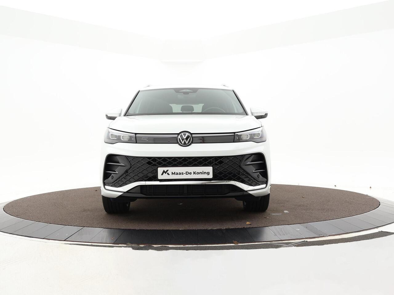 Volkswagen TIGUAN 1.5 eTSI 150pk DSG R-Line Business · Apple/Android Car Play · Massage · Keyless · Navi · Dodehoek Detectie · 20'' Inch · Garantie t/m 27-02-2028 of 100.000km · TOPDEAL