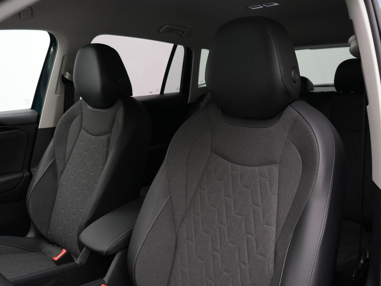 Volkswagen TIGUAN 1.5 eHybrid 204 pk DSG Life Edition | Trekhaak | Stuur-/achterbankverwarming | Achteruitrijcamera