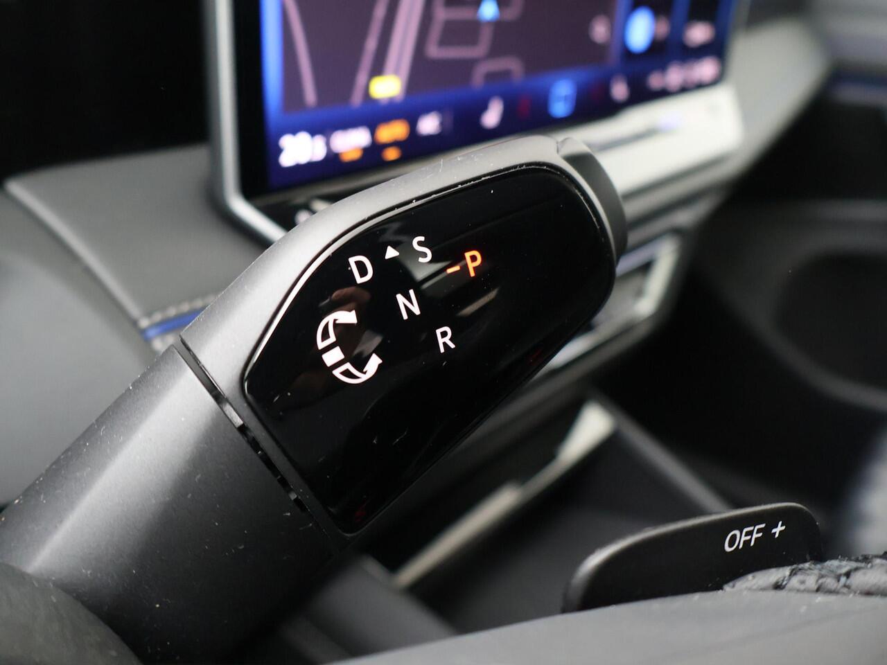 Volkswagen TIGUAN R-Line-Edition 1.5 eHybrid 200 kW / 272 pk DSG | Design pakket | Assistance pakket plus | Multimedia pakket plus | Trekhaak wegklapbaar |