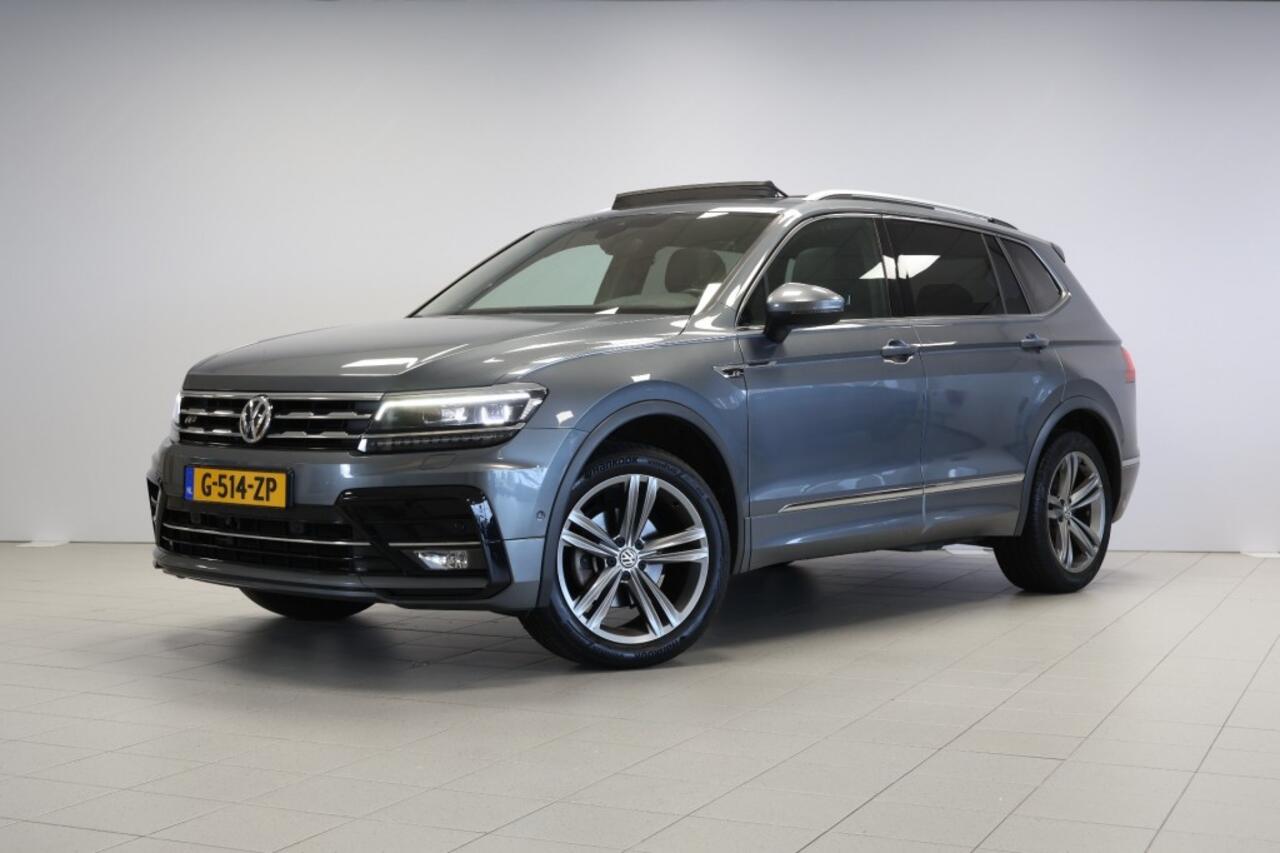 Volkswagen TIGUAN 1.5 TSI Highline Business R - 7 Zits - Panodak - Trekhaak - CarPlay