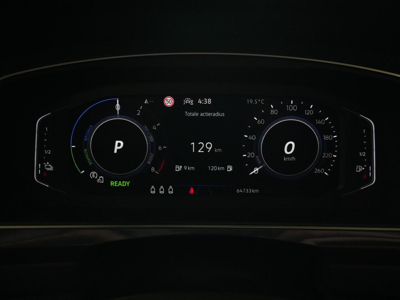 Volkswagen TIGUAN 1.4 TSI 245 pk DSG eHybrid R-Line Business+ | Panoramadak | Trekhaak | Leder | Geheugenstoelen | Rondomzicht camera | IQ Light | Stuur-/achterbankverwarming