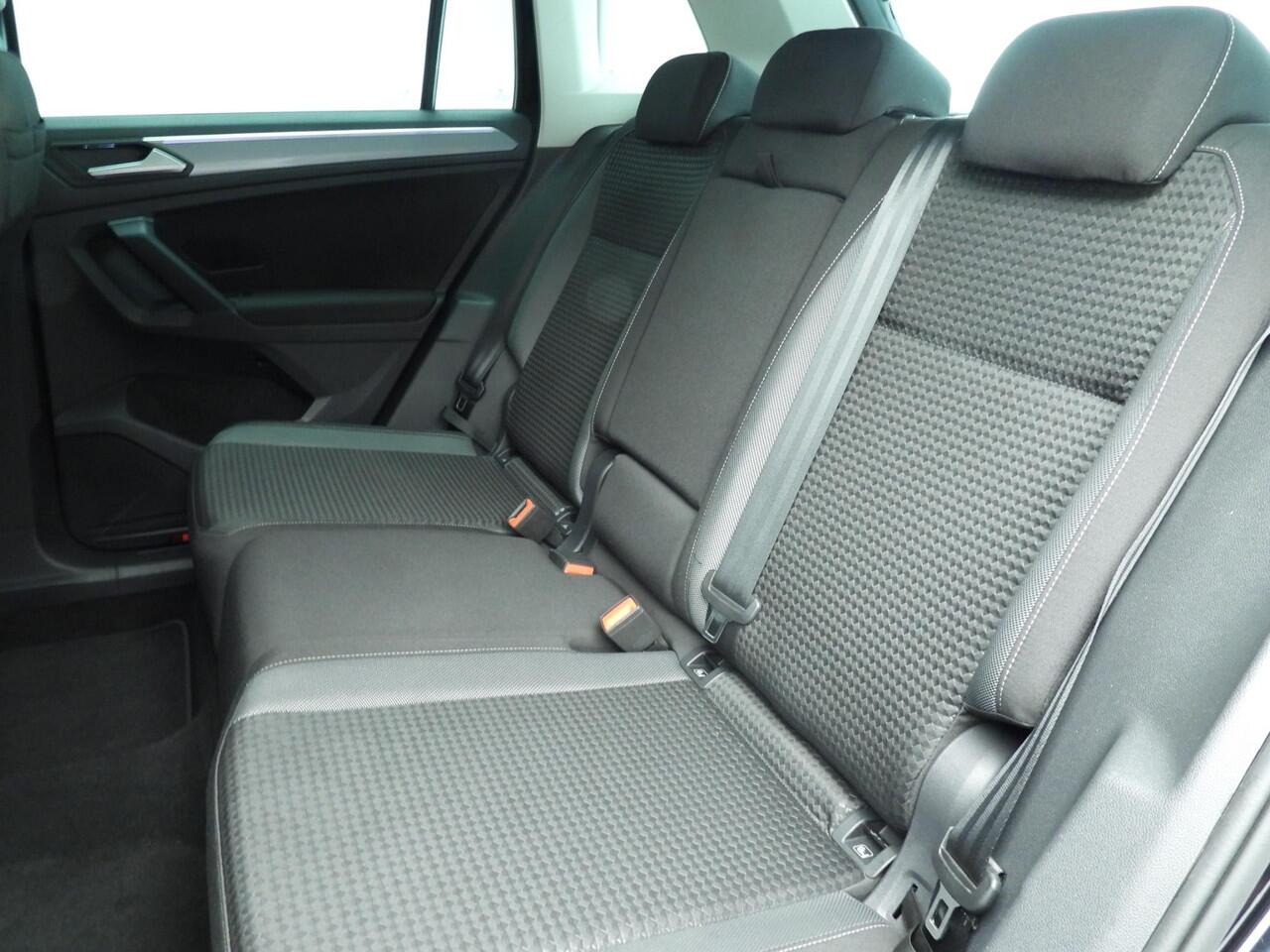 Volkswagen TIGUAN 1.5 TSI Life Business | Trekhaak | Camera | Stoel+stuur verwarmd