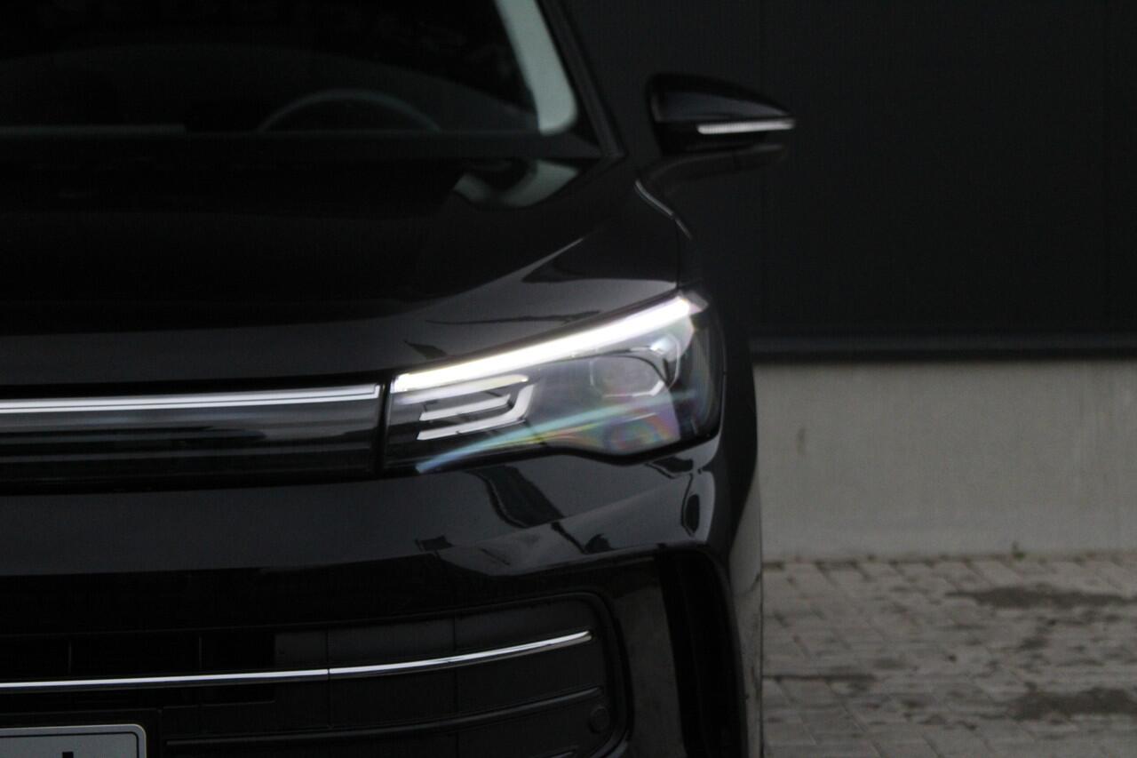 Volkswagen TIGUAN 1.5 eTSI Life Edition - Stoel/Stuur verwarming - Camera - ACC - LED - Sfeerverlichting - Rijklaar