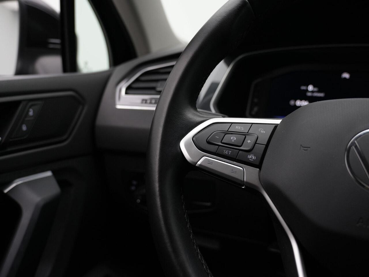 Volkswagen TIGUAN 1.5 TSI 150 pk DSG Elegance | Achteruitrijcamera | Stuur-/stoelverwarming | Navigatie | Adaptive Cruise