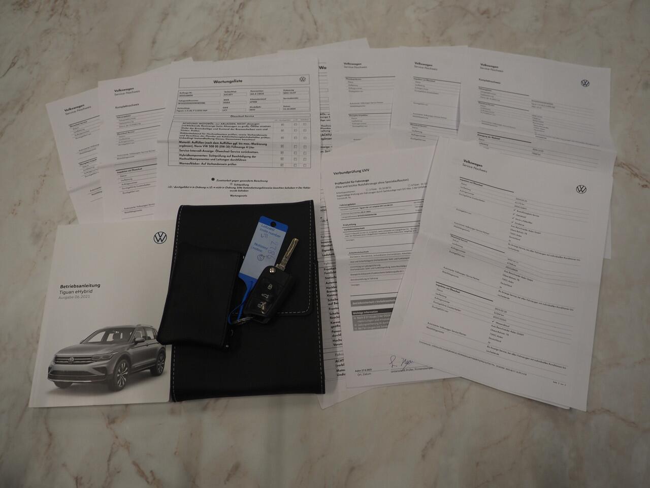 Volkswagen TIGUAN 1.4 TSI eHybrid Elegance | Panoramadak | Adaptive Cruise | Dodehoekdetectie | Virtual | LED | DAB