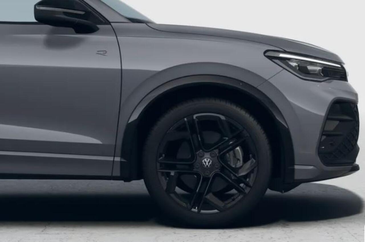 Volkswagen TIGUAN 1.5 eHybrid R-Line Edition !!!Profiteer ook van 4.000 EURO inruilpremie!!!