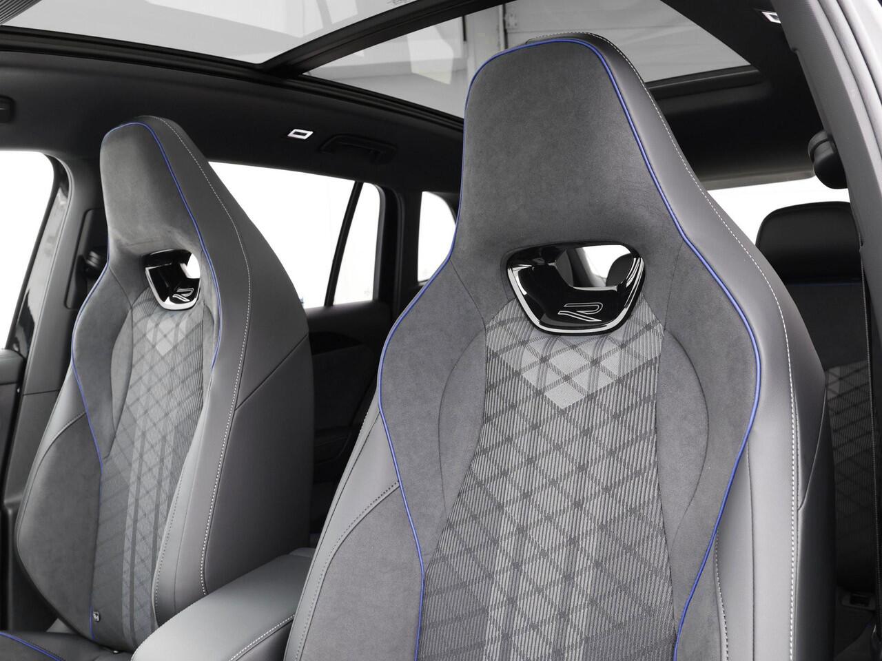 Volkswagen TIGUAN R-Line Edition 1.5 eHybrid 272 pk 6 versn. DSG · Black Style Pakket · Comfort Pakket · Trekhaak inklapbaar, met elektrische ontgrendeling, incl. aanhangermanoeuvreerhulp Trailer Assist ·